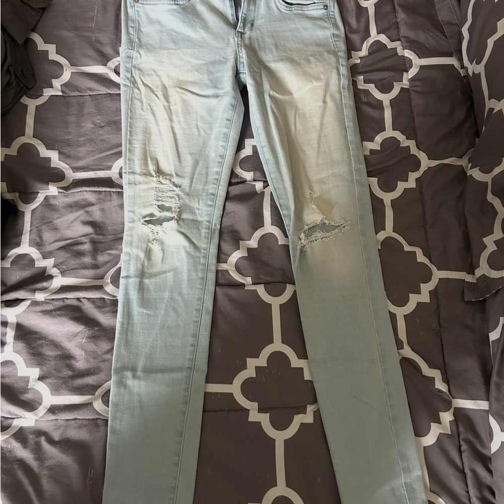 Arizona Jean Company Women's Light Blue Skinny Jeans